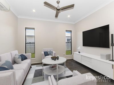 5 Mayflower Street, Burdell
