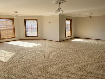 2 Vidler Place, Blayney