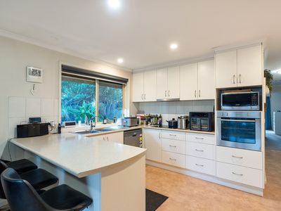 11 Hilaire Place, Whittlesea