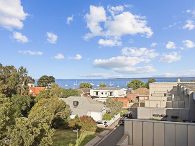 4 / 13 York Street, Geelong
