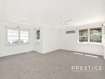 142 Willarong Road, Caringbah