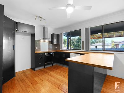 23 Queens Rd, Lake Munmorah