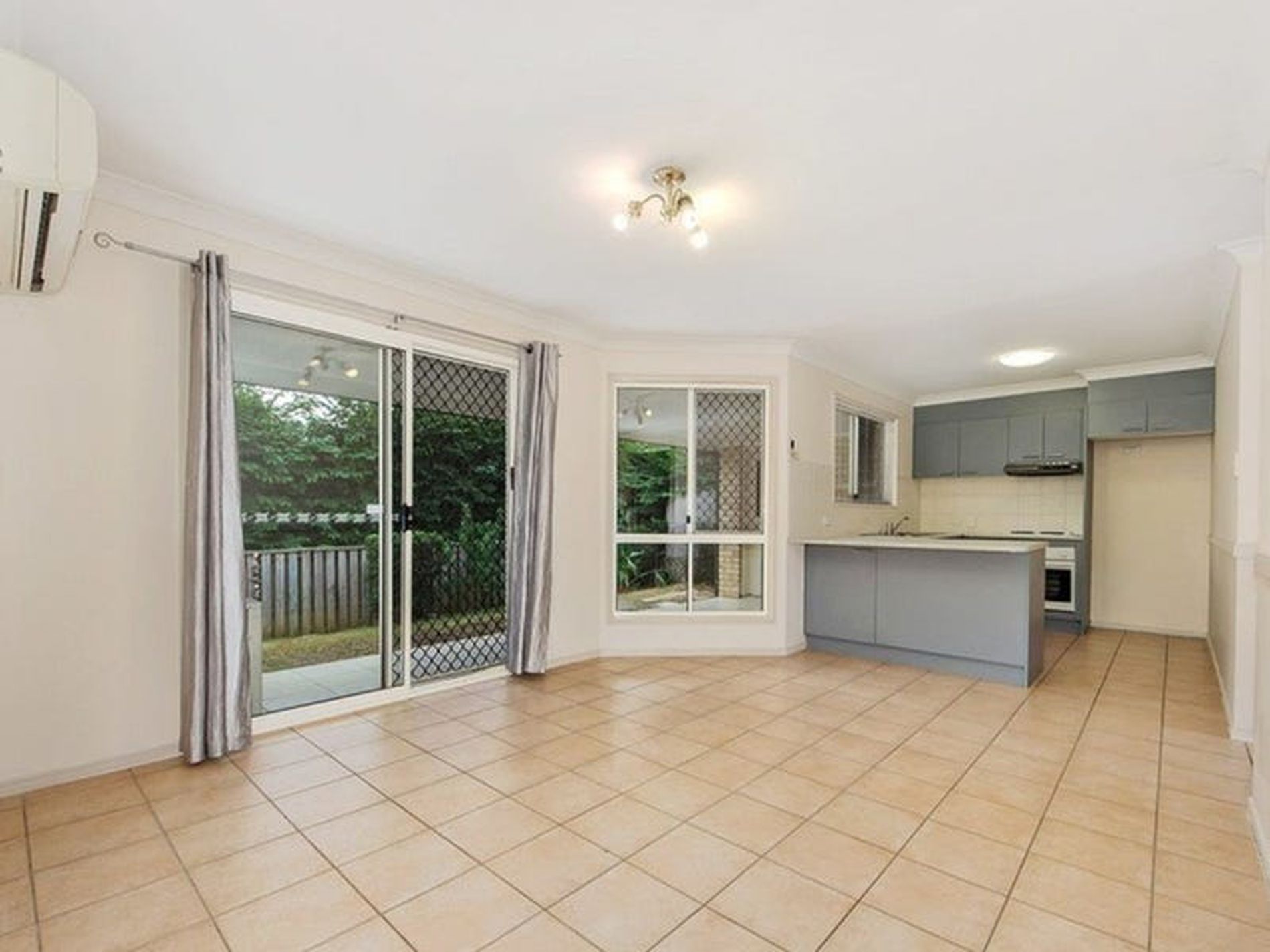 3 / 266 Henty Drive, Redbank Plains