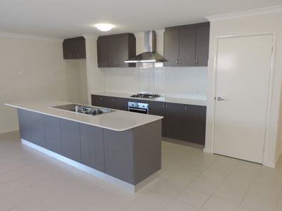 16 Midgegooroo Street, Ellenbrook