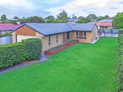 7 Manettia Street, Wynnum West