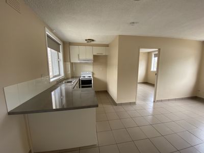 1 / 34 Geelong Road, Footscray