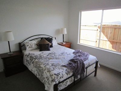 5 Sommerset Drive, Atherton