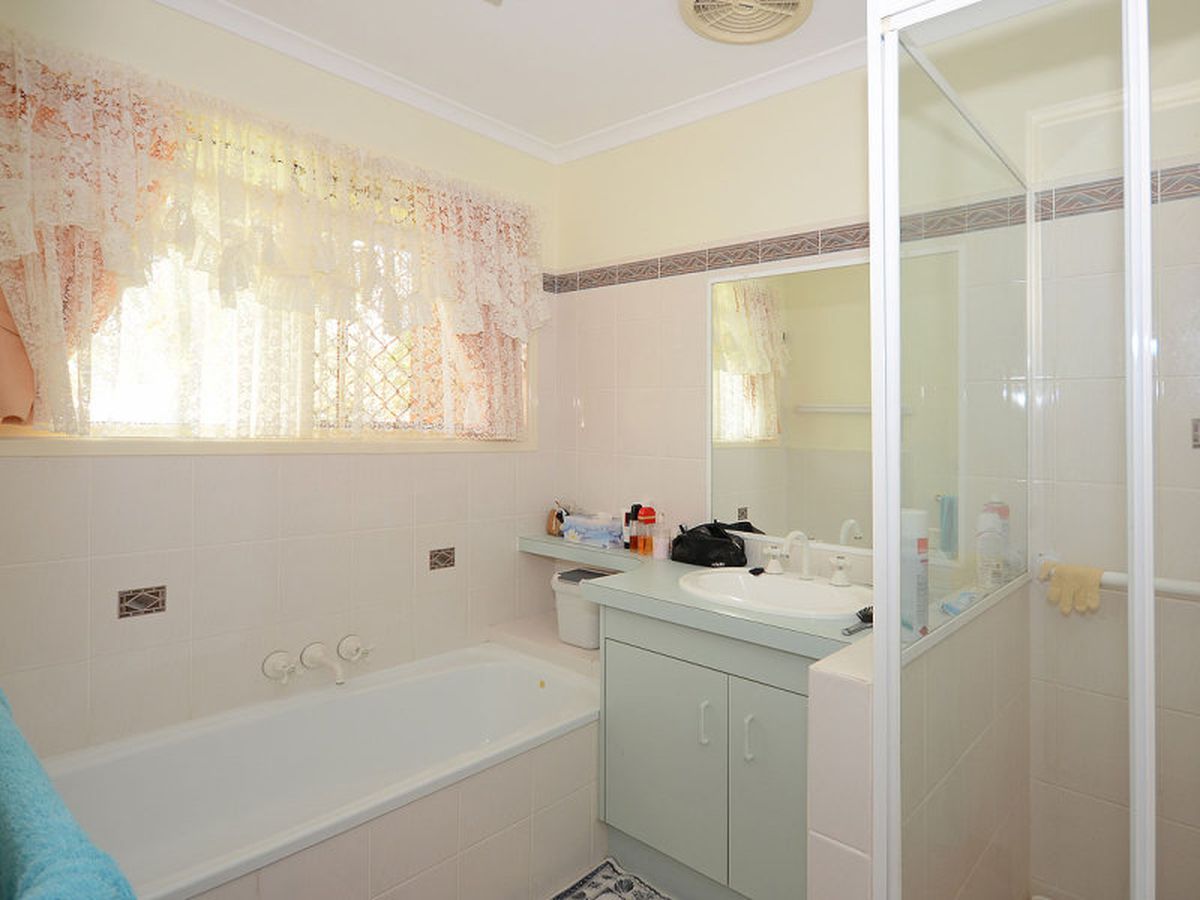 176 PULGUL STREET, Urangan