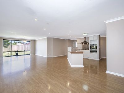 9 Cote D'Azur Gardens, Port Kennedy