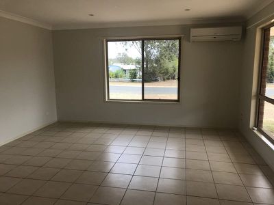 2 Bunker Avenue, Nanango