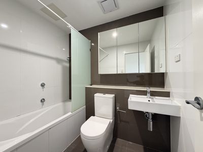 201 / 19 Burwood Road, Burwood