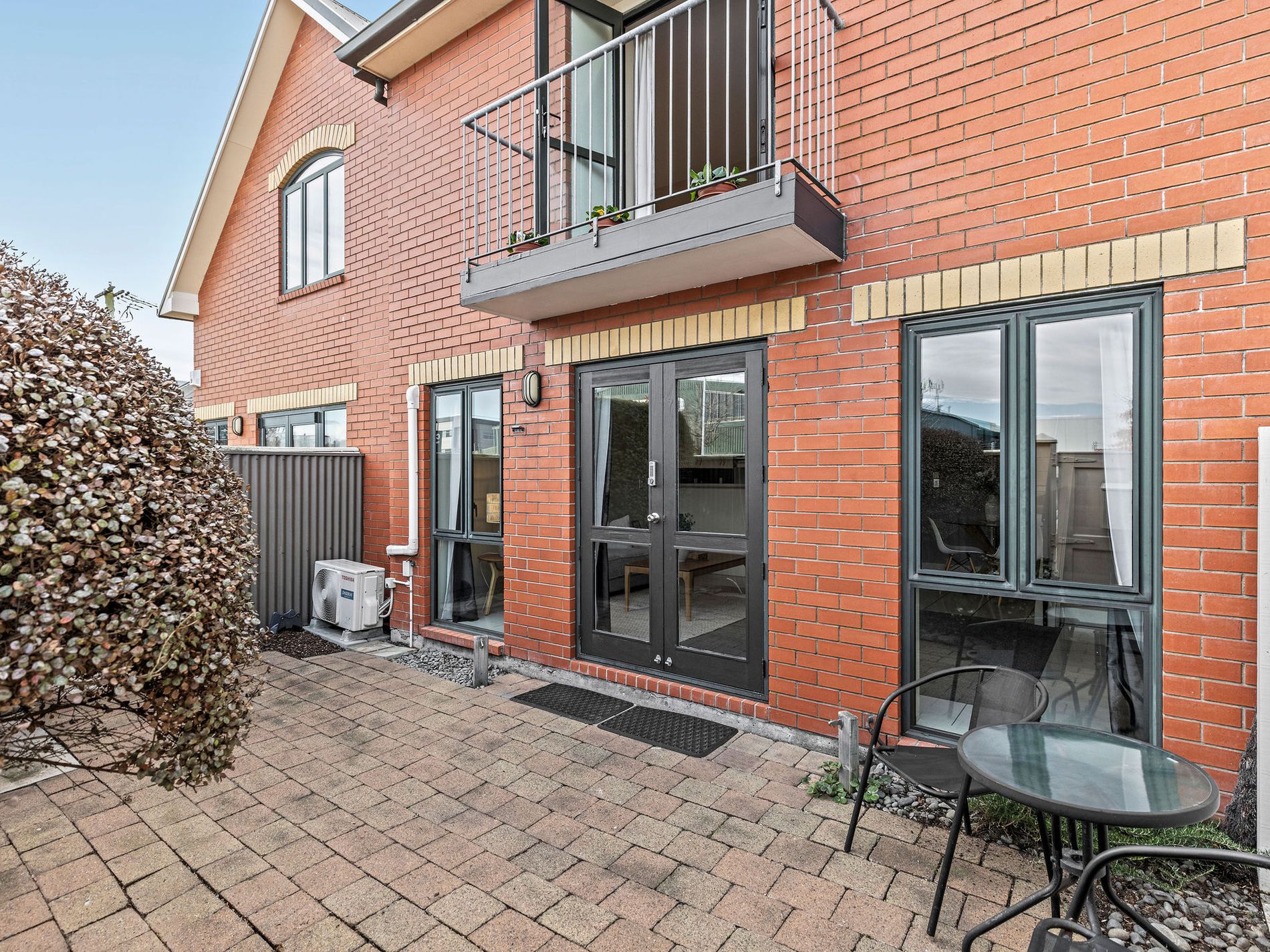 2 / 384 Madras Street, City Centre