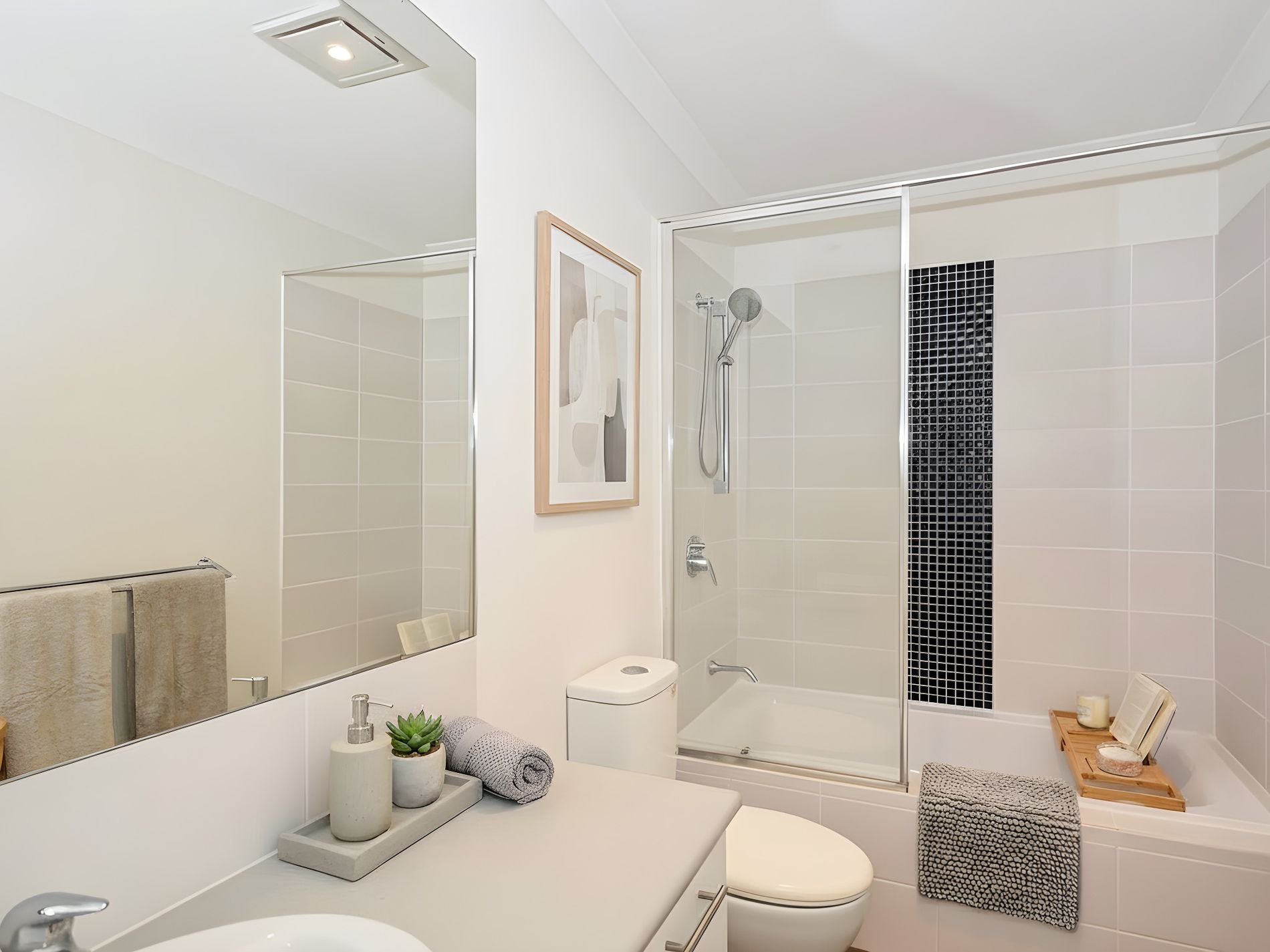 28 / 23 Bakana Loop, Landsdale