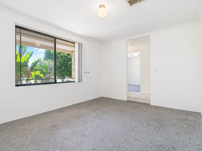 31 Chipperton Road, Bertram