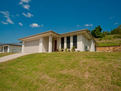 18 Companion Way, Cannonvale