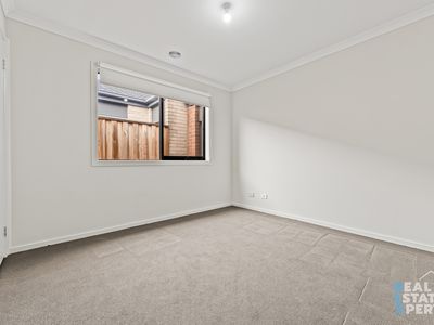 7 Newmarket Street, Cranbourne East
