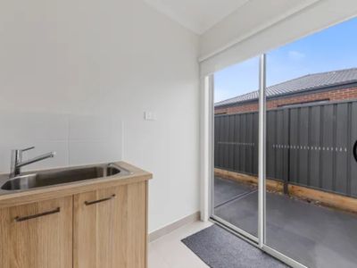 21 Mocha Gr, Clyde North