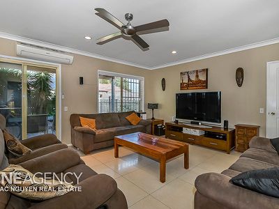 12 Vantage Close, Belmont