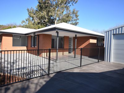 2 / 1 George Street, Dubbo