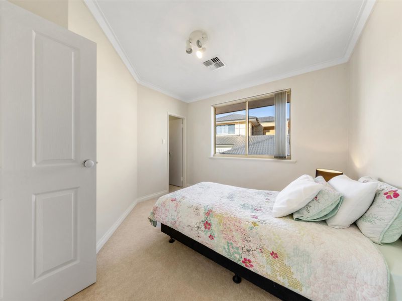 39 Castellon Crescent, Coogee
