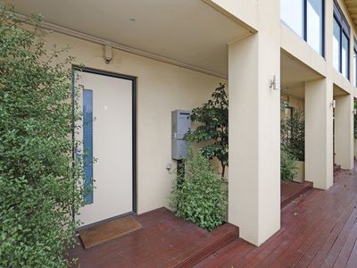2 / 18 Rothwell Street, Ascot Vale