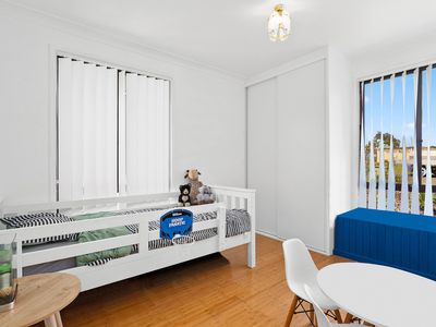 4 Hakea Place, Albion Park Rail