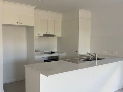 1&2 / 9 Como Place, Waterford West