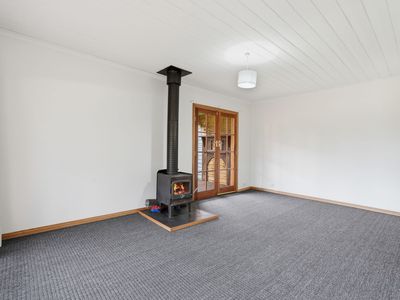 35 Reeves Lane, Dover
