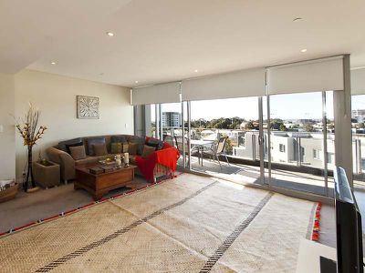 506 / 30 The Circus, Burswood