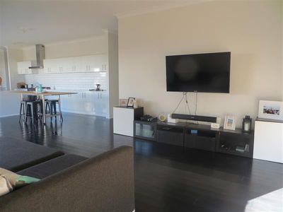 6 Mornington Court, Shell Cove
