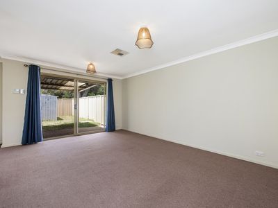 8 / 7 Sepia Court, Rockingham