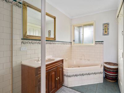 1032 Old Tolmie Road, Barwite