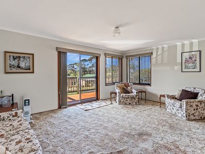 18 Lakeside Drive, Kianga