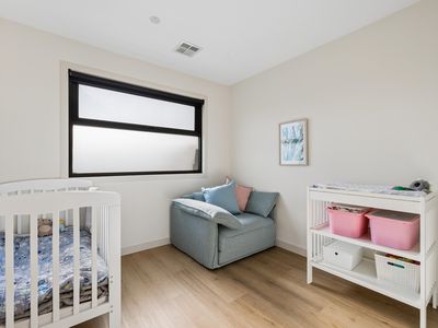 8B Waiora Parade, West Footscray