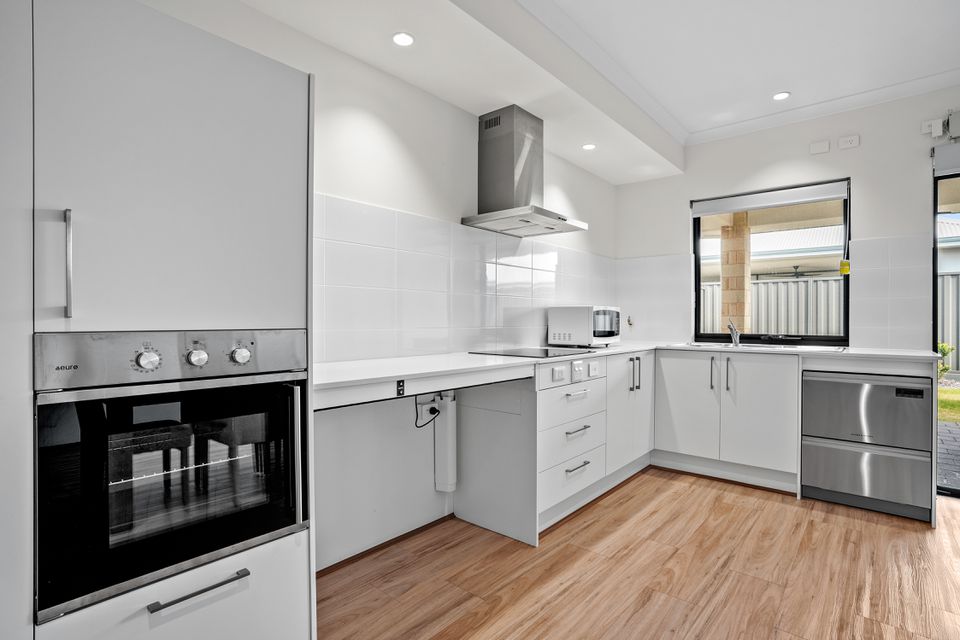 10 Gunwale Avenue, Port Kennedy