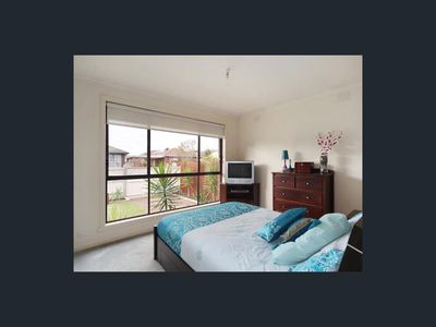 1 / 10 Willow Glen Court, Dingley Village