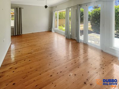 25 Crown Street, Dubbo