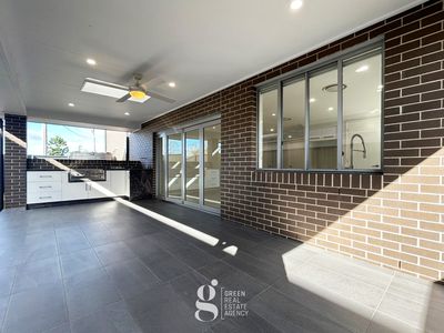 28 Hawkesbury Road, Westmead