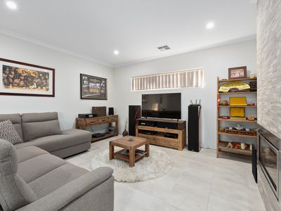 4 Barossa Loop, Harrisdale