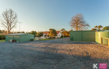 18 Dee Wy Road, Narre Warren South