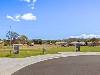 6 Emery Court, Oatlands