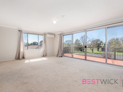 5 Gowan Place, Blayney