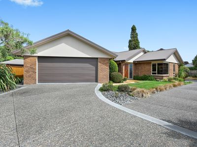 12 Vermont Court, Huntington