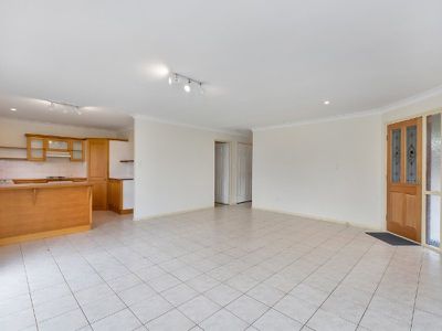 1 McDougall Close, Silkstone