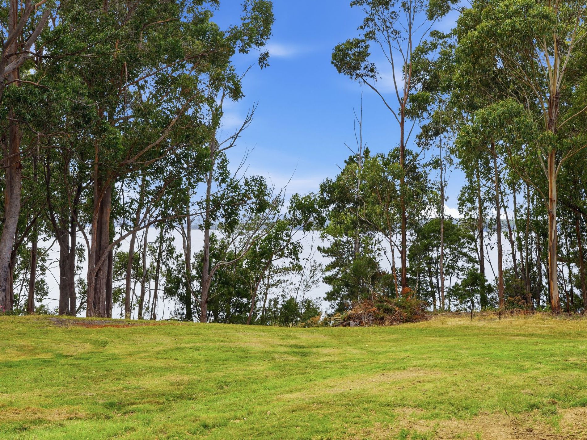 4645 Channel Highway, Gordon