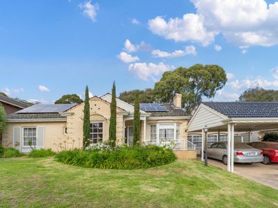 6 Olde Coach Road, Urrbrae