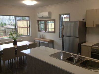 11 / 2 BEEZLEY ST, Glen Eden