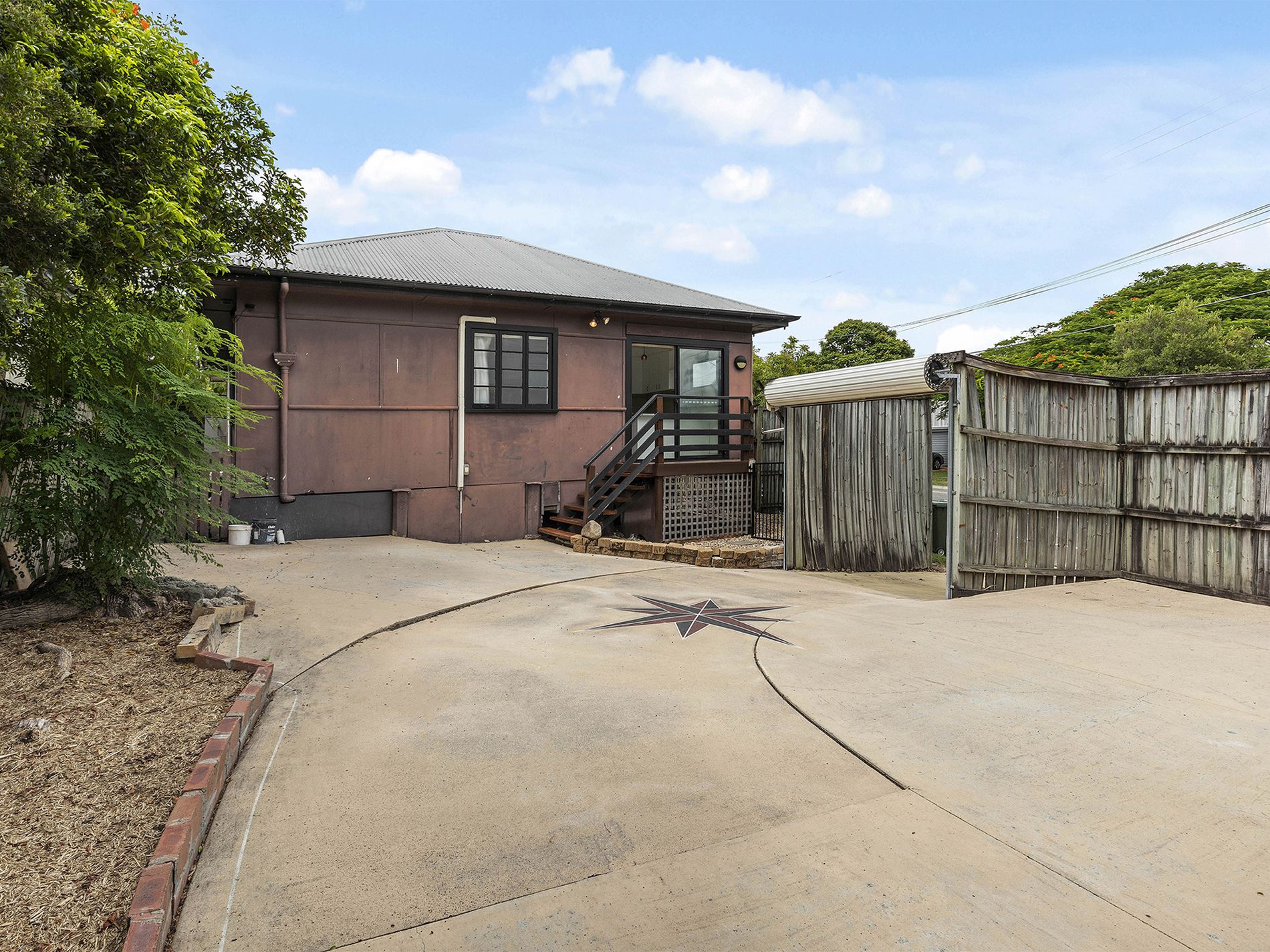 2 Thirteenth Avenue, Kedron