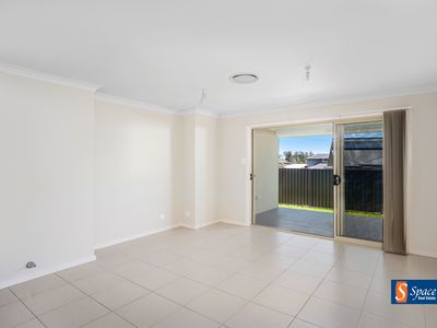 6 Rosemary Close, Gregory Hills