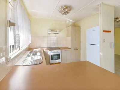 24 Gemini St, Inala